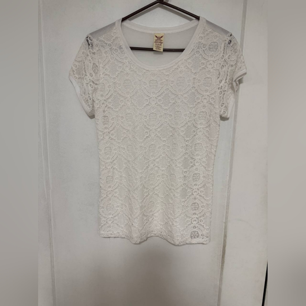Elegant White Lace Top